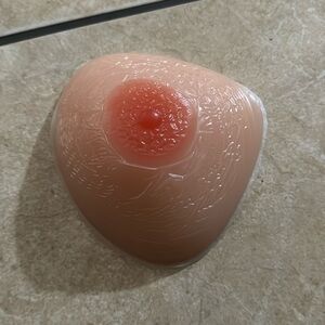 ONE Silicone Breast Form